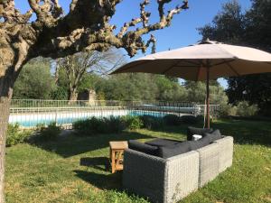 En have udenfor Les Olivettes le mazet