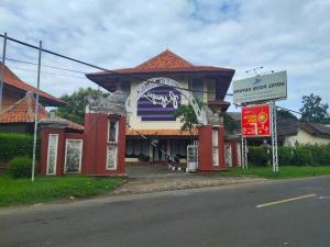 Bangunan di mana terletaknya hotel