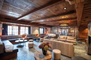 Χώρος καθιστικού στο Bernerhof Swiss Quality Hotel Gstaad