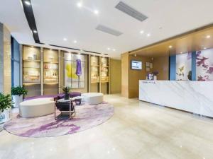 Ο χώρος του λόμπι ή της ρεσεψιόν στο Lavande Hotel Wuxi Taihu Avenue