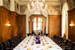 The business area and/or conference room at Hotel Bellevue Palace Bern