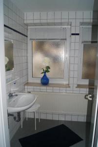 Kylpyhuone majoituspaikassa 28 qm Apartments am Rosengarten
