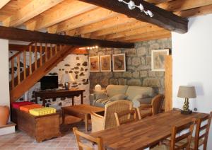 Foto da galeria de Le Cellier de Beaulieu, au pied de la Cité, Maison de Vacances avec Climatisation et Jacuzzi em Carcassonne