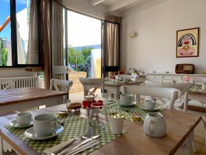 Coffee and tea making facilities at B&B Don Alessandro