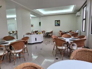 Restaurant o un lloc per menjar a Costa Sul Beach Hotel