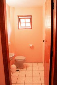 Ένα μπάνιο στο Apto Duplex confortável a apenas 2 km do Capivari
