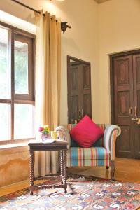 Tree of Life Resort Dehradun Foothills的休息区