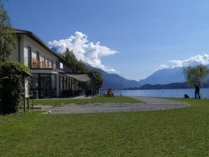 ドマーゾにあるCasa d'epoca fronte lago a Domaso lago di Comoのギャラリーの写真