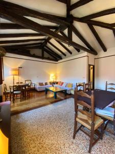 a living room with a pool table in a room at Cà Francesco Apartment in Venice