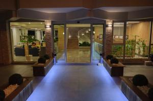 Vstupní hala nebo recepce v ubytování Afsin Hotel + 36 fotografií