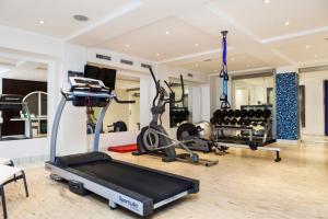 Fitness centrum a/nebo fitness zařízení v ubytování Elite Plaza Hotel