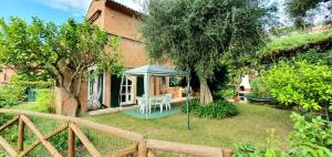 Zahrada ubytování Casa Vacanze Mombrino