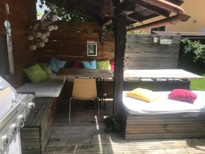 Posedenie v ubytovaní Villa Nussbaum