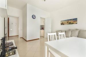A kitchen or kitchenette at Al Politeama