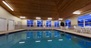 Gallery image of Country Inn & Suites by Radisson, Houghton, MI in Houghton