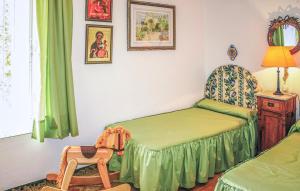 A bed or beds in a room at CASA RURAL LA FLORIDA, MORÓN de la FRONTERA