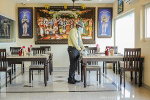 Gestir sem dvelja á Hotel Ragavendra Rameswaram