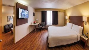 Postel nebo postele na pokoji v ubytování Holiday Inn Orizaba by IHG