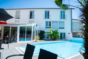 Πισίνα στο ή κοντά στο Hotel Andante Rust