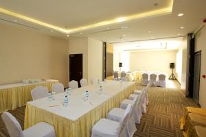 Espace de conférence ou salle de réunion dans l'établissement Nehal Hotel