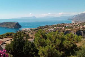 Gallery image of piccola casa con vista mare al villaggio del bridge San Nicola Arcella CS in San Nicola Arcella
