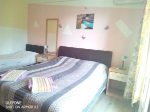 Posteľ alebo postele v izbe v ubytovaní Apartmans Lavanda Island Hvar