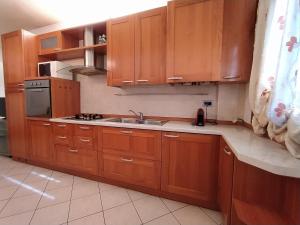 Kuchyňa alebo kuchynka v ubytovaní Appartamento a Cadoneghe Storica