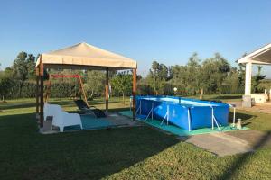 Het zwembad bij of vlak bij Casa Il Girasole