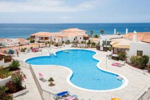 Bazén v ubytovaní 1 Bedroom Apartment for 4 people in Tenerife alebo v jeho blízkosti