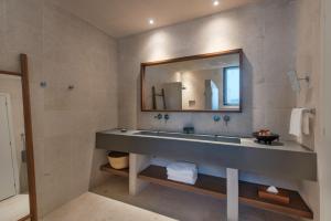 Kedma by Isrotel Collection的一间浴室