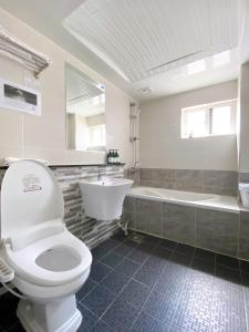 Uma casa de banho em Stay Pohang Hotel