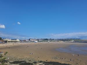 Gallery image of SunnyVale in Barry