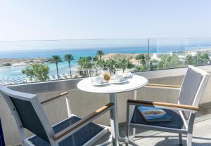 阿依纳帕Anonymous Beach Hotel (Adults 16+)的相册照片