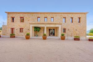 The building in which A villát is located