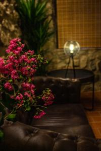 A seating area at La Casa Del Miracle