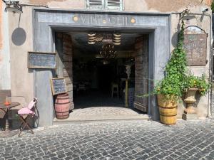 Fotografie z fotogalerie ubytování La Fontanella - Piccolo Appartamento nel Centro Storico di Nemi v destinaci Nemi