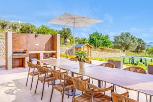 A balcony or terrace at Ca'n Gatulux