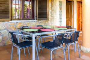 Reštaurácia alebo iné gastronomické zariadenie v ubytovaní Casa Paqui Alcudia