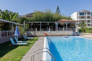 Bazén v ubytování Gorgona Hotel nebo v jeho okolí
