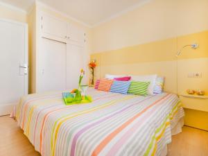 Posteľ alebo postele v izbe v ubytovaní Apartment Corales de Mar, at Alcudia Beach