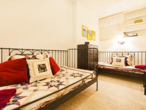 Postelja oz. postelje v sobi nastanitve Apartment Oiza Sand Castle 24 at Alcudia Beach, WIFI and aircon