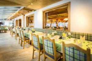 Veitingastaður eða matsölustaður á Hotel Barbarahof Saalbach, inkl JokerCard