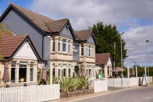 Gallery image of The Churchill By Greene King Inns in Royal Wootton Bassett