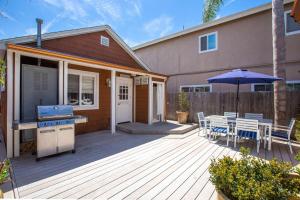 Gallery image of 307 Thirty Fifth Street in Newport Beach