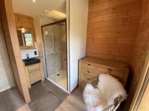 Koupelna v ubytování WHYMPER Chalet mitoyen proche pistes avec vue panoramique + 5 fotografií