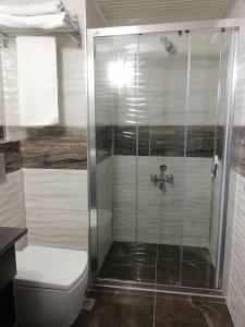 Foto dalla galleria di Ünaten otel a Gaziemir