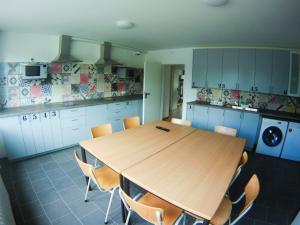 Kuchyň nebo kuchyňský kout v ubytování Hostel & Monteurzimmer bei Hansezimmer
