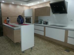 Kitchen o kitchenette sa Villa Shahrazad Sharm El Sheikh