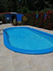 Bazén v ubytování Puerto Vargas lodge nebo v jeho okolí