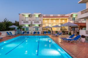 The swimming pool at or close to Sisi Breeze Hotel